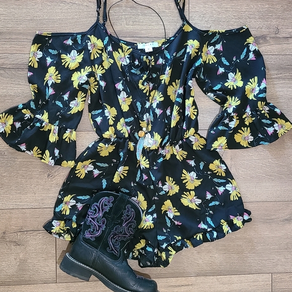 FAVLUX Pants - FAVLUX - Black and Yellow Romper - Elastic waist, size Medium -off Shoulder